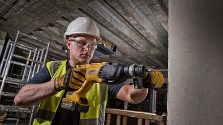 Bušilica aku SDS+ DEWALT 18V 1x4,0Ah BL 2,6J
