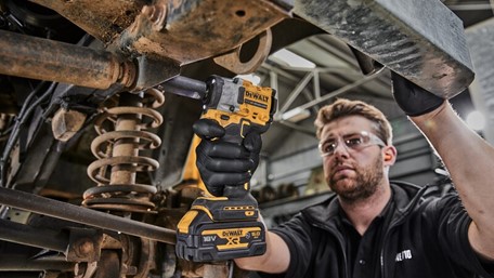 UdarnI odvijač DEWALT 18V 1/2