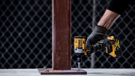 UdarnI odvijač DEWALT 18V 1/2